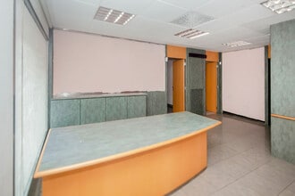 Retail in Sabadell, Barcelona for lease Interior Photo- Image 2 of 11