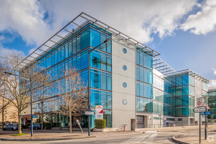 120 Avenue De L'Arche, Courbevoie à louer - Photo du bâtiment - Image 3 de 4