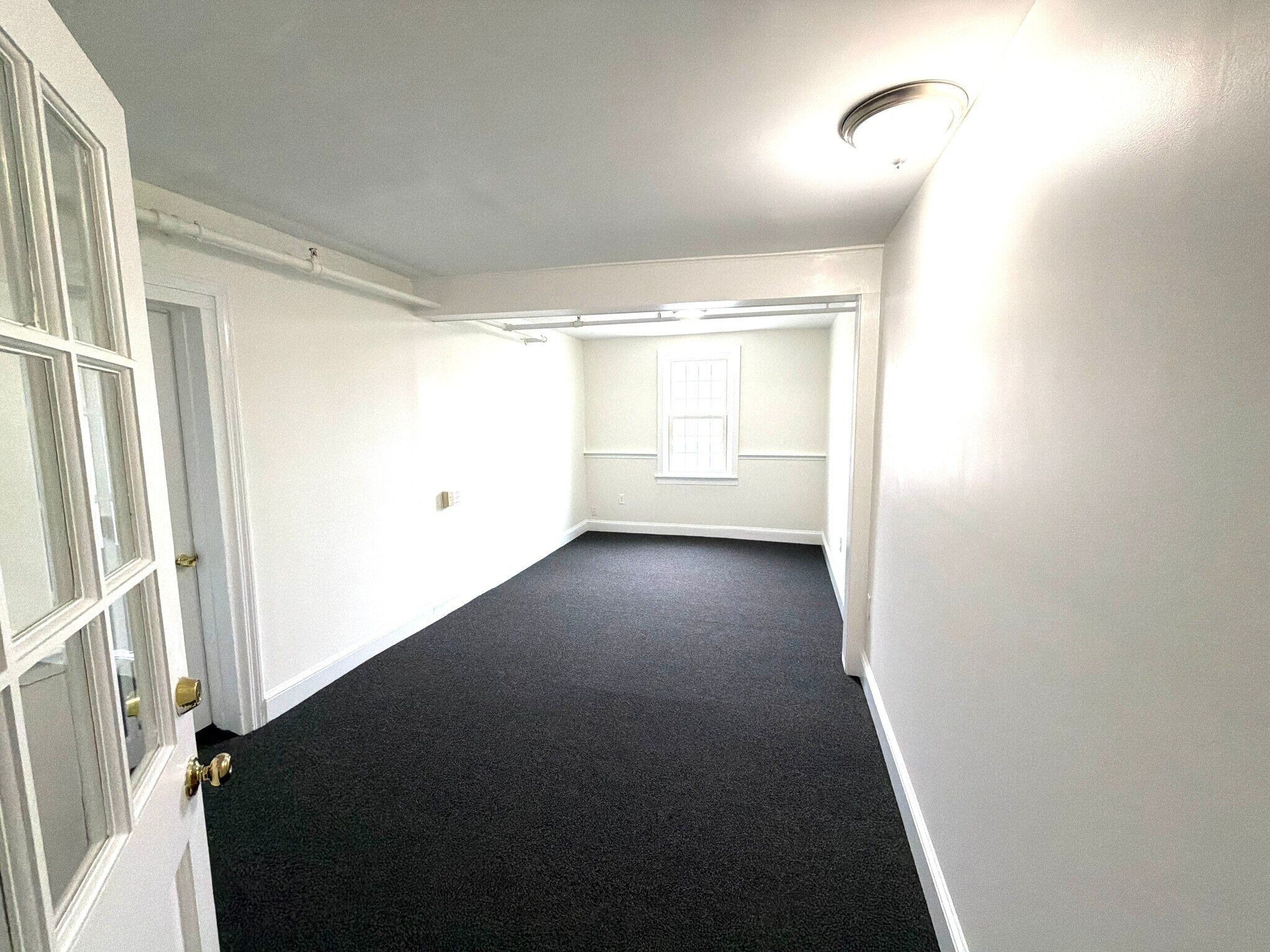 129 Main St, Old Saybrook, CT à louer Photo intérieure- Image 1 de 2