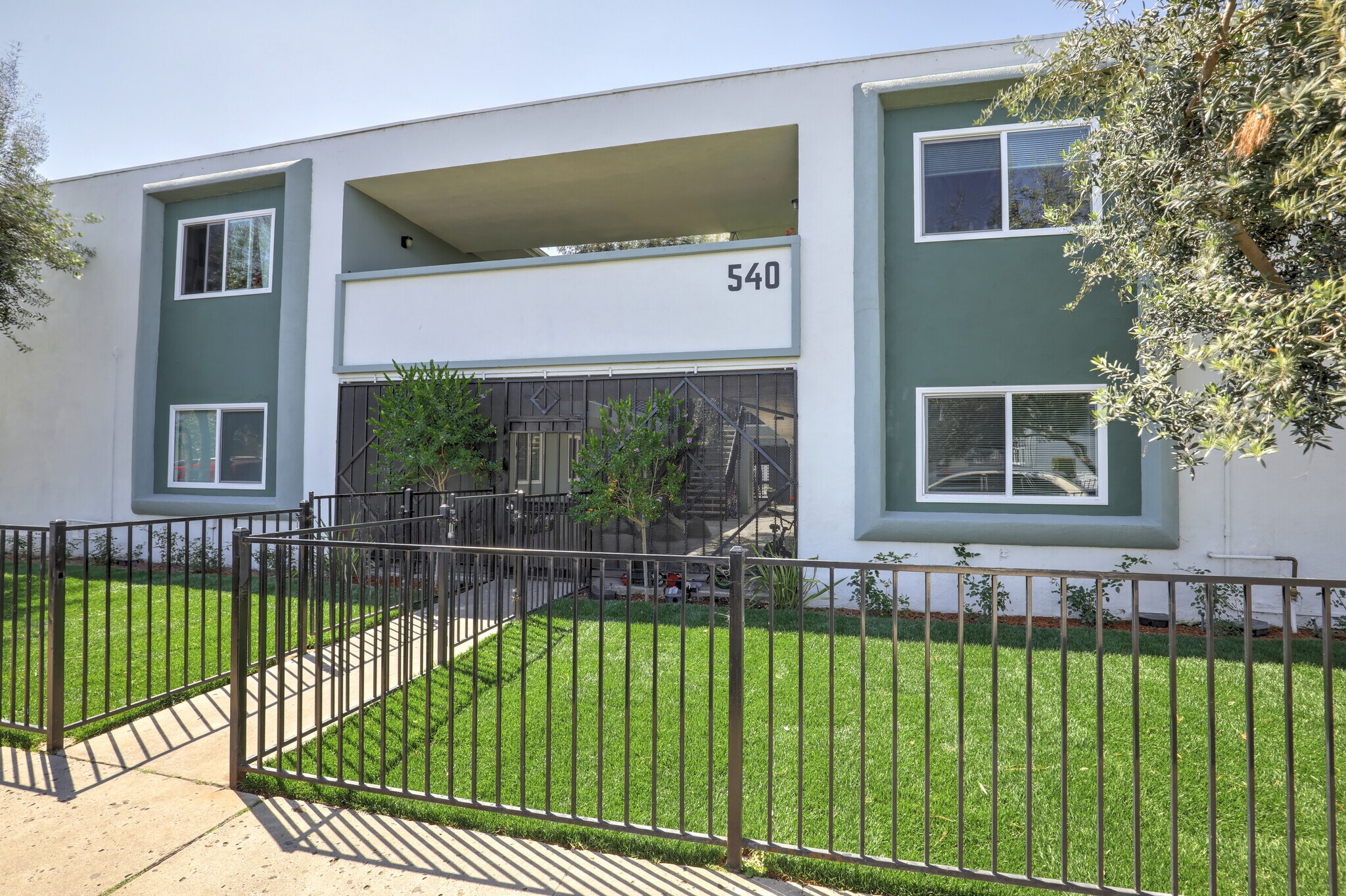 540 Cuesta Del Mar Dr, Oxnard, CA à vendre Photo du bâtiment- Image 1 de 6