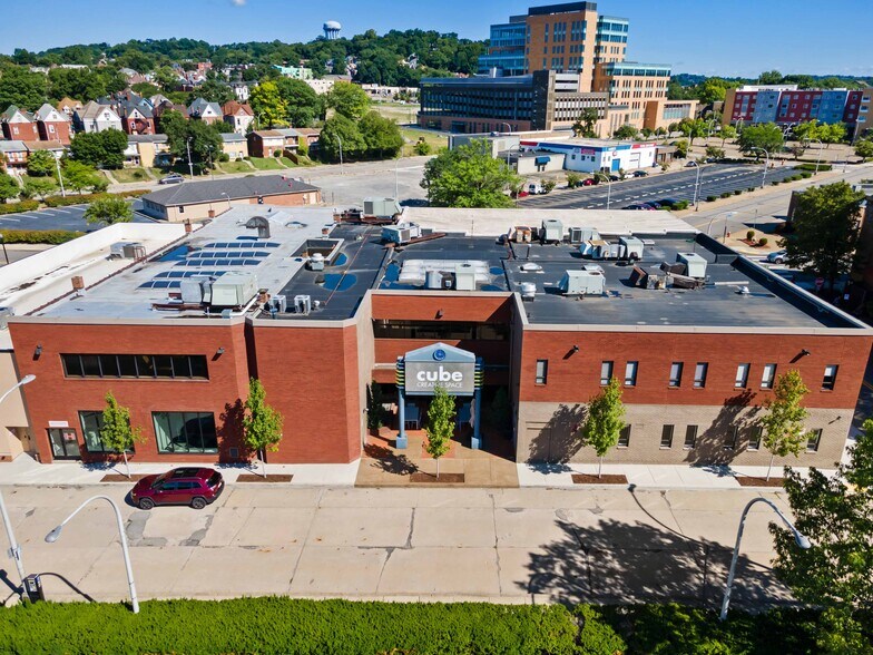 5877 Commerce St, Pittsburgh, PA à louer - Aérien - Image 1 de 19