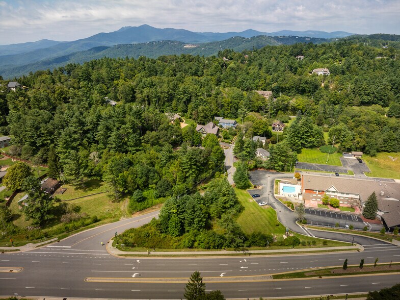 8500 Valley Blvd, Blowing Rock, NC à vendre - Aérien - Image 3 de 5