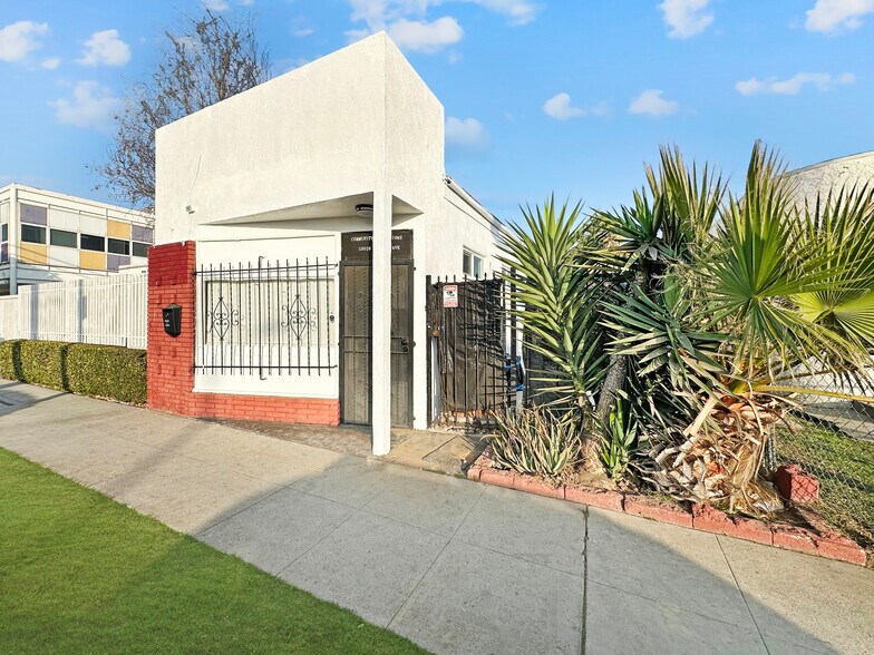 10020 S Western Ave, Los Angeles, CA for lease - Building Photo - Image 1 of 11