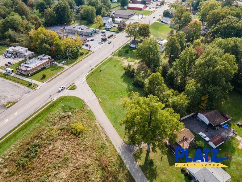 2311 Elm Rd NE, Warren, OH à vendre - Photo du bâtiment - Image 2 de 9