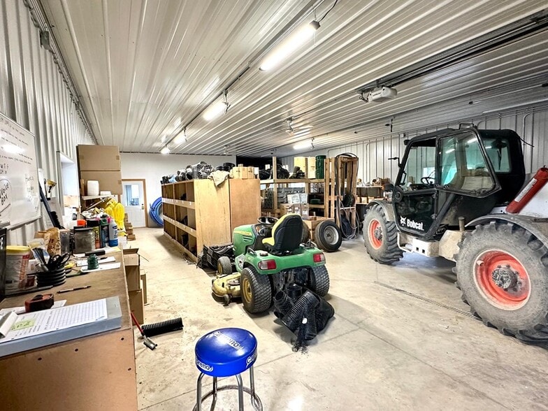 535 W Main St, Le Roy, MN for sale - Building Photo - Image 2 of 18