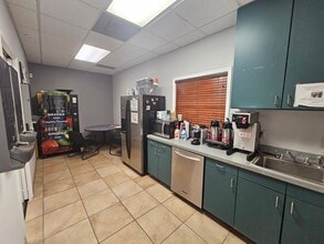 5997 E Grant Rd, Tucson, AZ for sale Interior Photo- Image 1 of 4