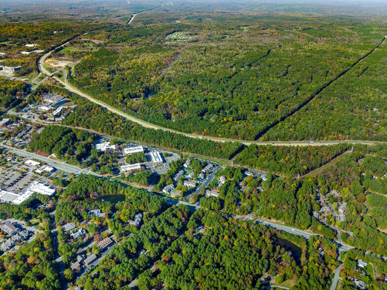 860 Weaver Dairy Rd, Chapel Hill, NC à vendre - Aérien - Image 2 de 8