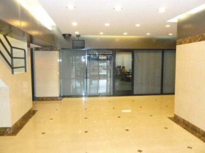 555 W Redondo Beach Blvd, Gardena, CA for sale Interior Photo- Image 1 of 5