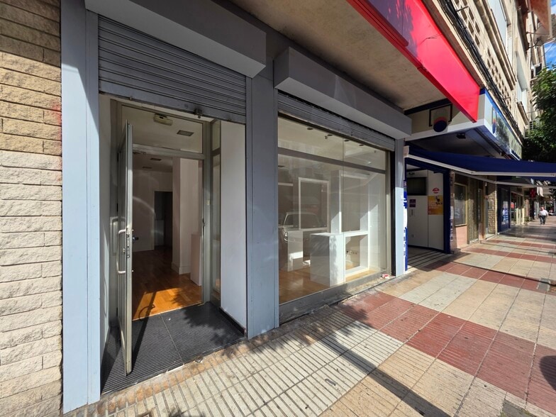 Retail in Alcorcón, Madrid for lease - Building Photo - Image 1 of 3