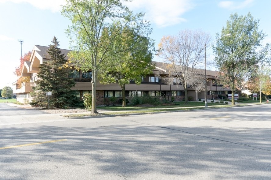 6501 Watts Rd, Madison, WI for lease - Building Photo - Image 3 of 10