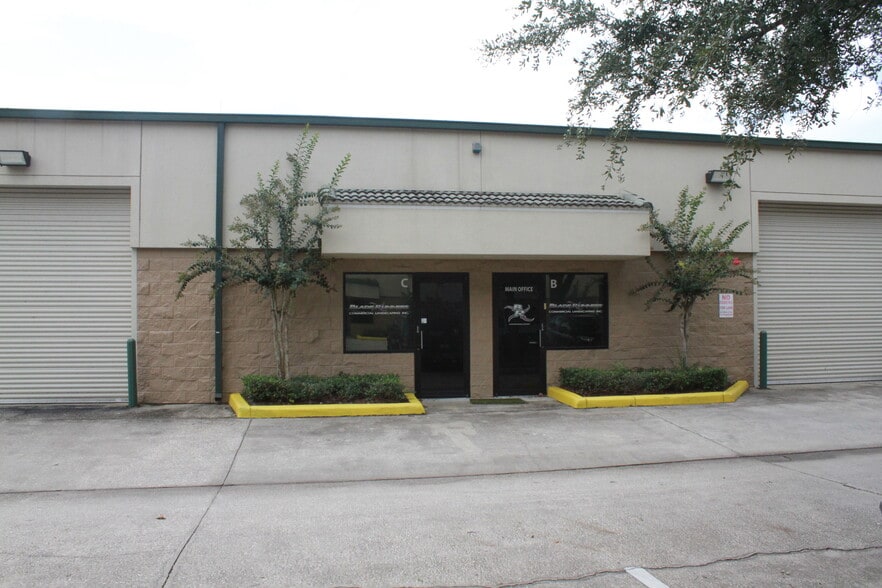 199 N Goldenrod Rd, Orlando, FL for lease - Building Photo - Image 1 of 2