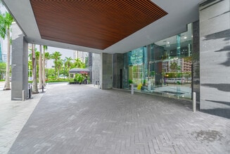 1200 Brickell Ave, Miami, FL à vendre Photo du bâtiment- Image 2 de 37