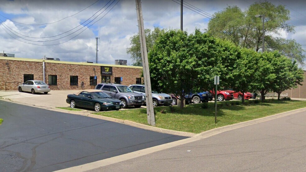9730 S Irving Ave, Bloomington, MN for sale - Building Photo - Image 3 of 8