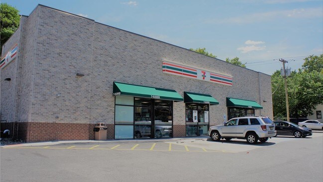 Plus de détails pour 2380 John F Kennedy Blvd, Jersey City, NJ - Commerce de détail à louer