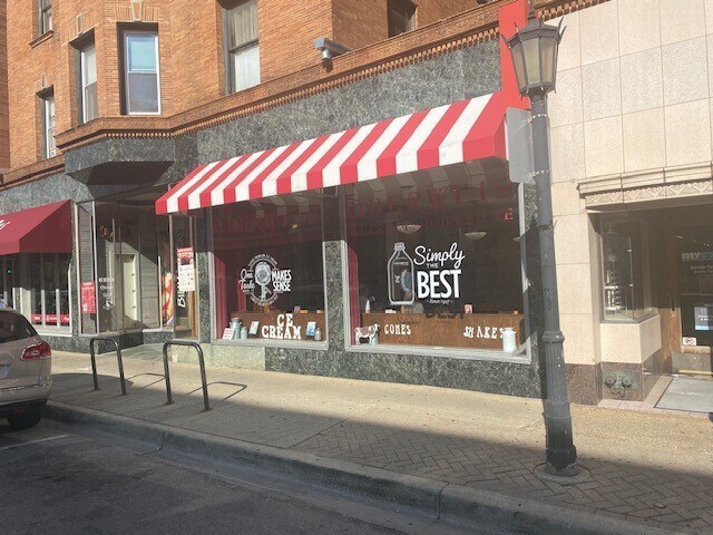 116-136 N Oak Park Ave, Oak Park, IL à louer - Photo du bâtiment - Image 3 de 6