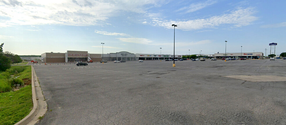 520 George Nigh Hwy, Mcalester, OK for lease - Building Photo - Image 2 of 5