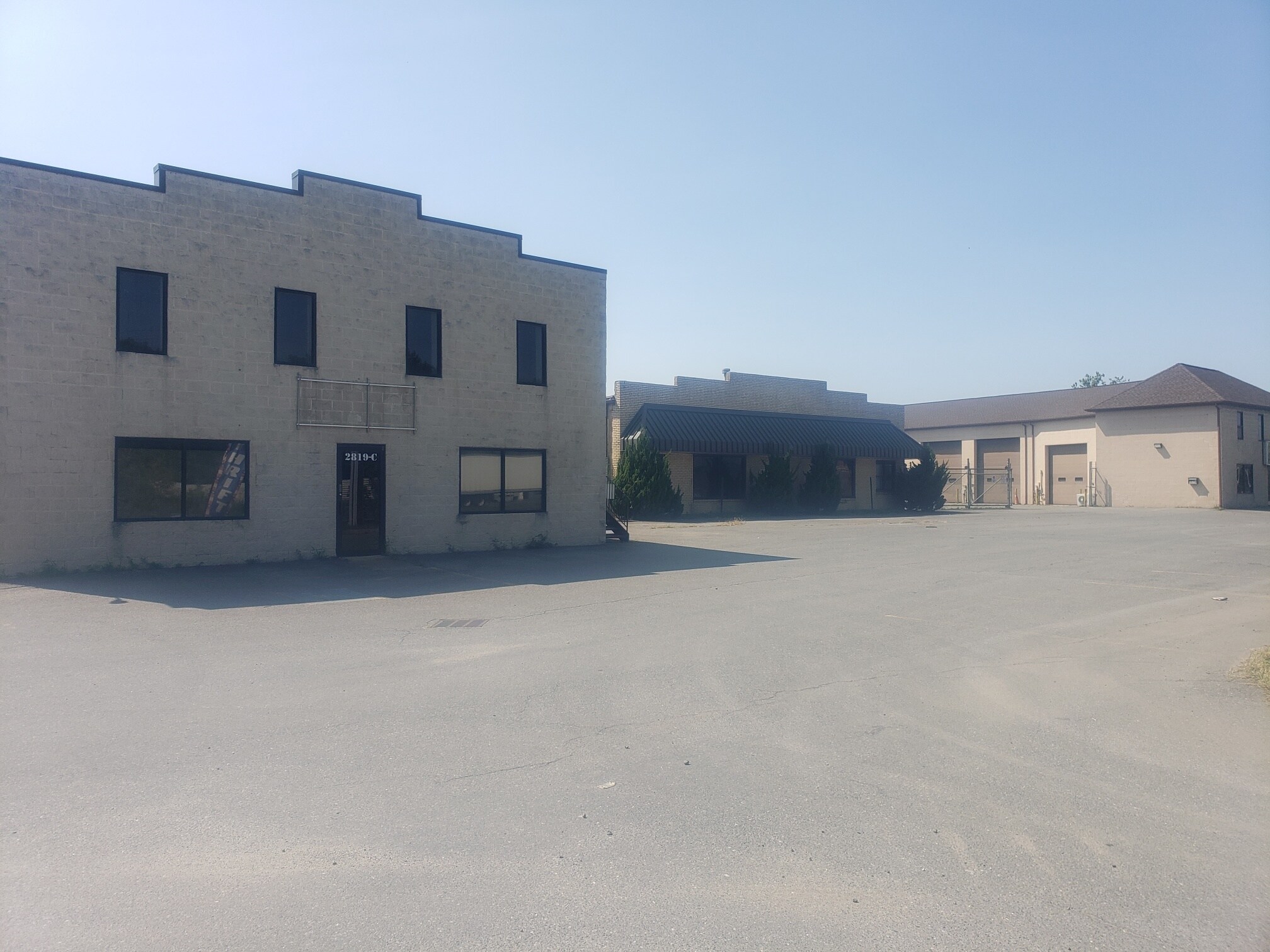 2819 North Point Blvd, Dundalk, MD à louer Photo du bâtiment- Image 1 de 10