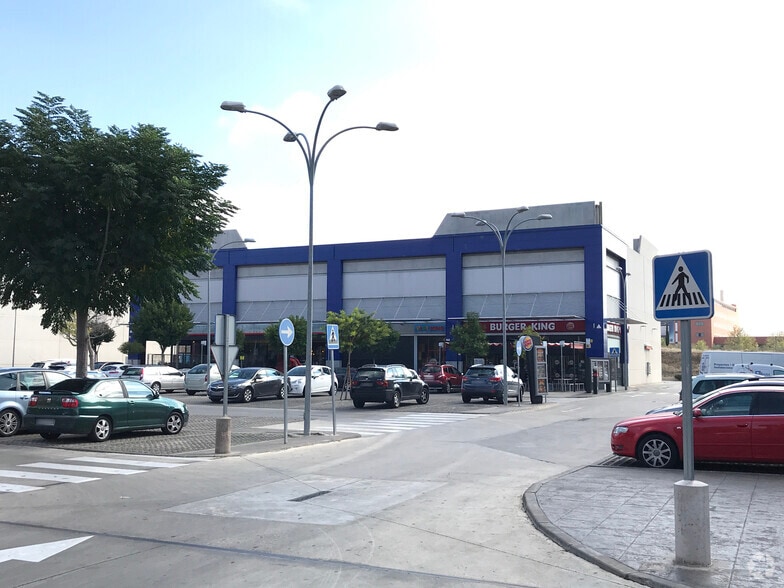 Calle Federico García Lorca, 10, Alcalá de Henares, Madrid for lease - Building Photo - Image 2 of 8