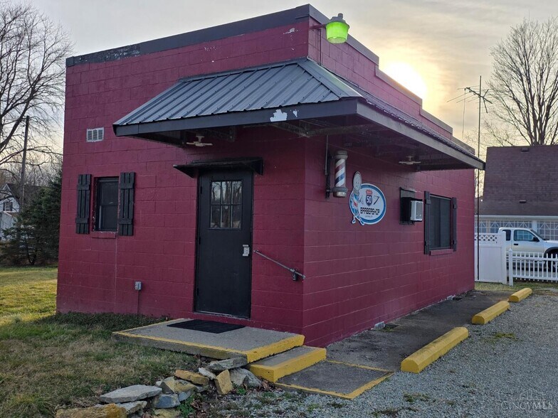 1703 US 50, Lynchburg, OH à vendre - Photo du bâtiment - Image 2 de 8
