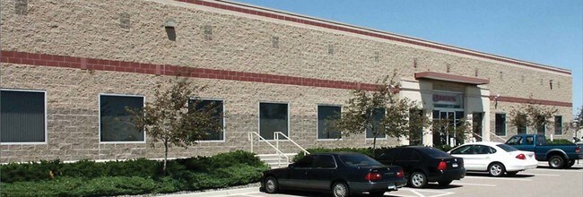 Plus de détails pour 12508-12650 E Briarwood Ave, Centennial, CO - Local d'activités à louer