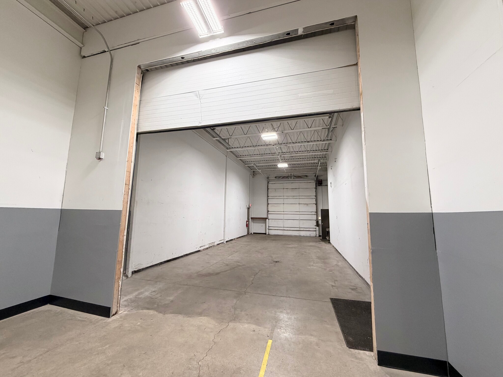 2928-2930 Switzer Ave, Columbus, OH for lease Interior Photo- Image 1 of 11