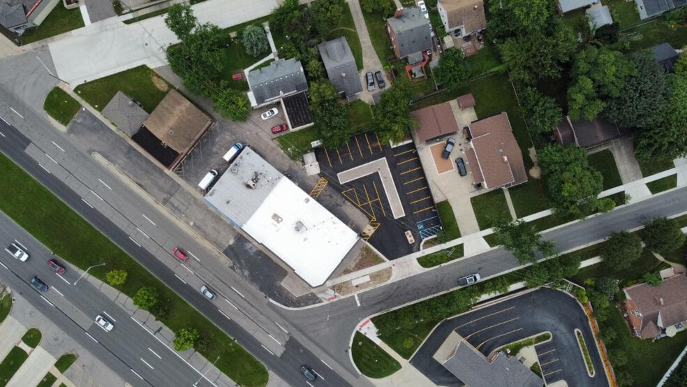 28531-28557 Woodward Ave, Berkley, MI for lease - Building Photo - Image 3 of 9