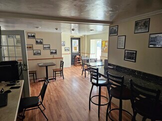 Plus de détails pour 25 Main St, Plymouth, NH - Commerce de détail à louer