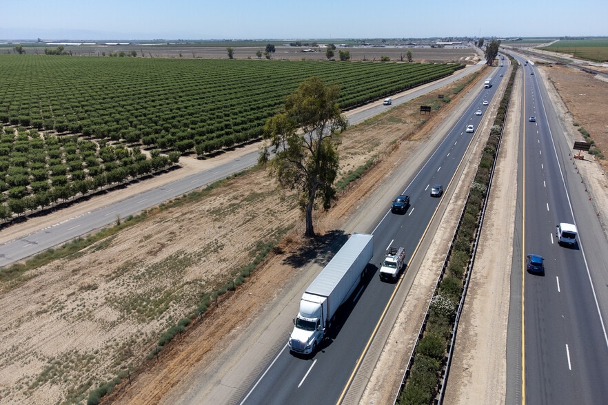 Road 112, Tulare, CA for sale - Building Photo - Image 2 of 7