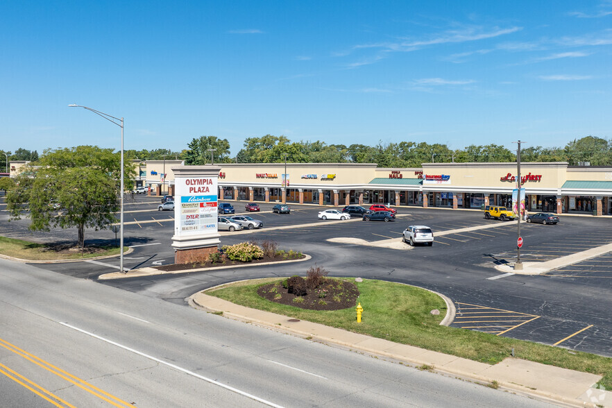 79-185 W Joe Orr Rd, Chicago Heights, IL à louer - Photo du bâtiment - Image 1 de 1