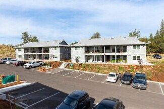 Plus de détails pour 575-579 Racquet Way, Diamond Springs, CA - Multi-résidentiel à vendre