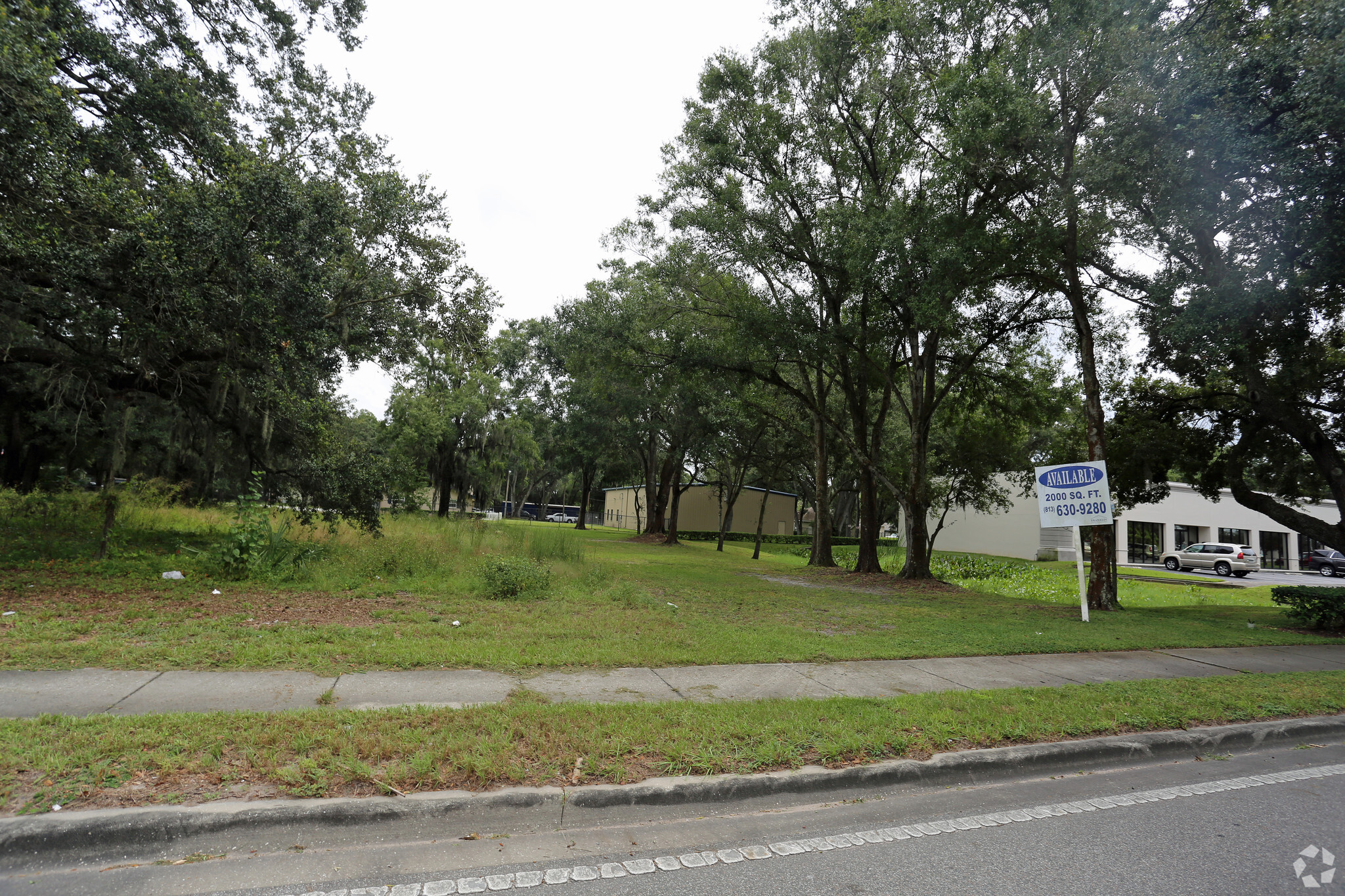 2733 N Falkenburg Rd, Tampa, FL for sale Primary Photo- Image 1 of 1