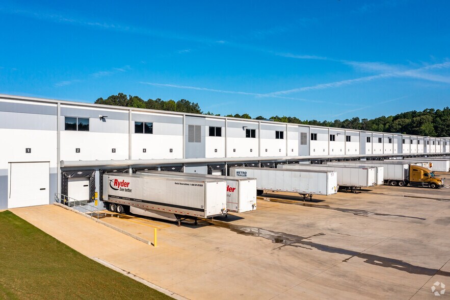 3725 Royal South Pky, Atlanta, GA à louer - Photo du bâtiment - Image 2 de 4