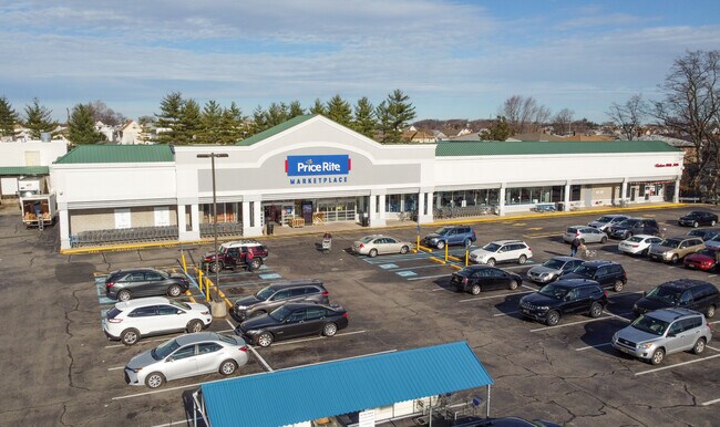 Plus de détails pour 59 Outwater Ln, Garfield, NJ - Commerce de détail à louer