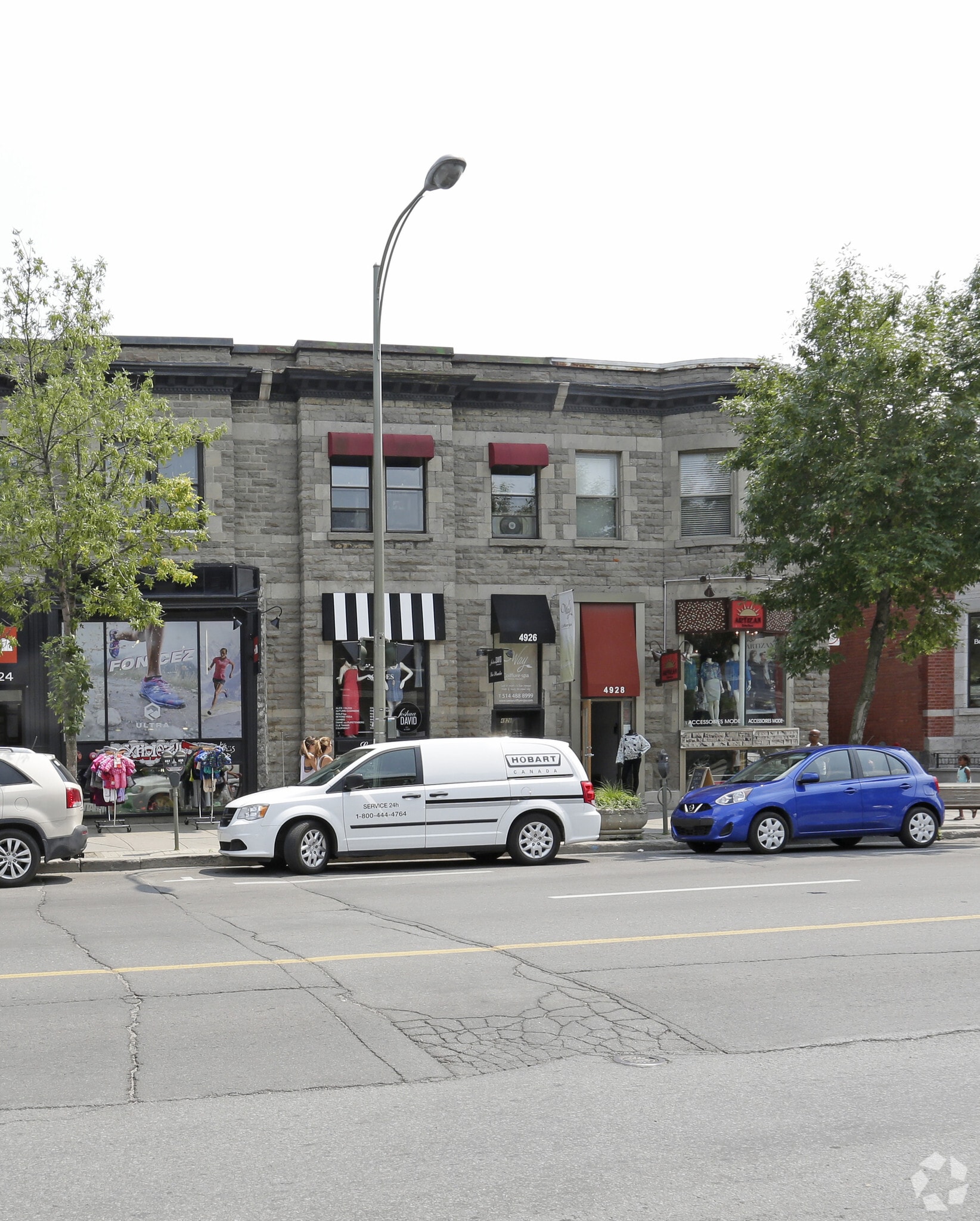 4926-4928 Rue Sherbrooke O, Westmount, QC for lease Primary Photo- Image 1 of 4