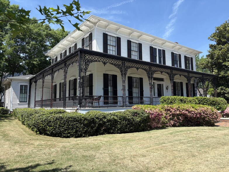 325 N Milledge Ave, Athens, GA à vendre - Photo du bâtiment - Image 2 de 16
