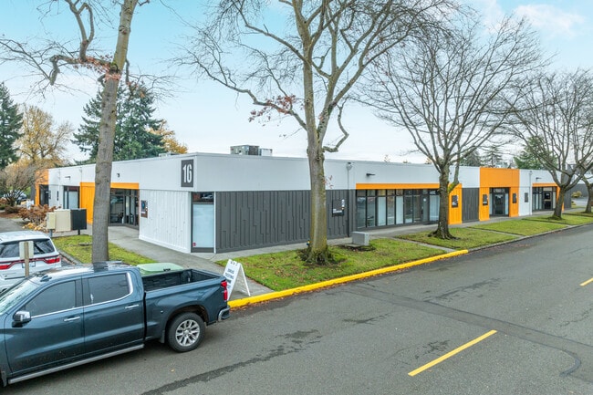 More details for 679-699 Strander Blvd, Tukwila, WA - Multiple Space Uses for Lease