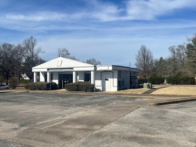 3074 Covington Pike, Memphis, TN à louer Photo principale- Image 1 de 16