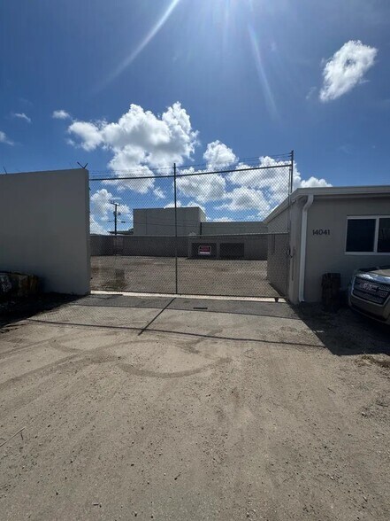 14041 NW 20th Ave, Opa Locka, FL for lease - Building Photo - Image 2 of 4