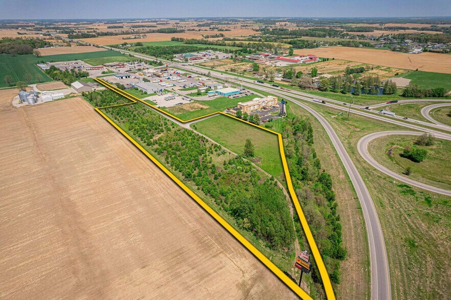 12793 S Northgate Dr, Haubstadt, IN for lease - Primary Photo - Image 1 of 4