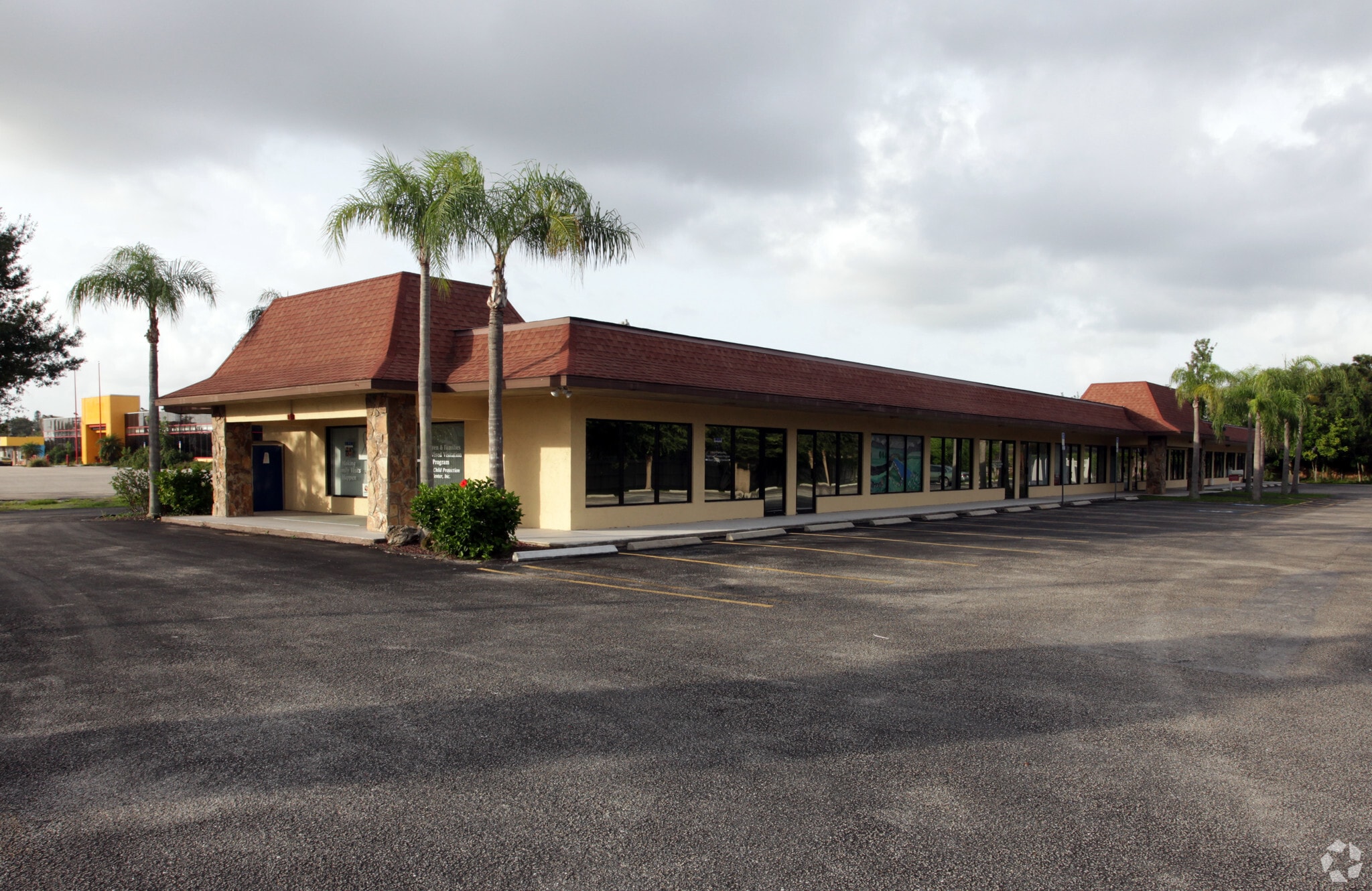 2210 Tamiami Trl S, Venice, FL for lease Primary Photo- Image 1 of 13
