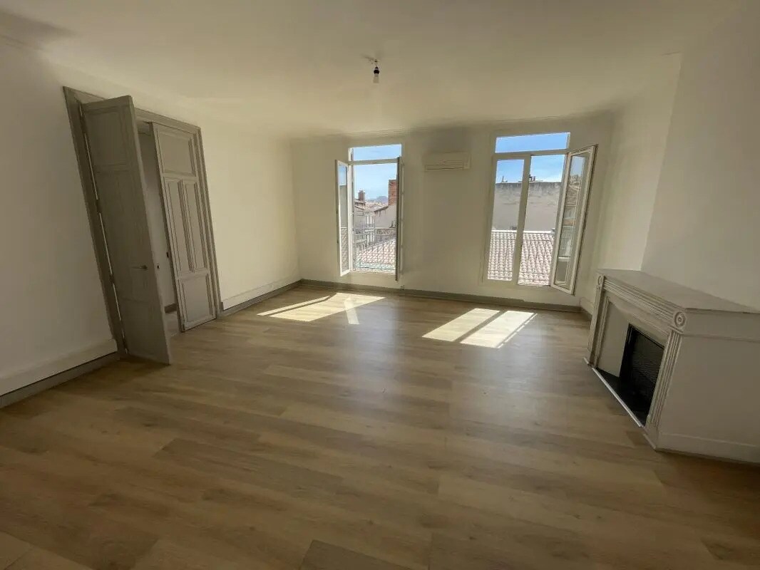 Office in Marseille for lease Interior Photo- Image 1 of 21