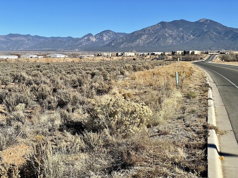 7000 Salazar Rd, Taos, NM for sale - Aerial - Image 1 of 3