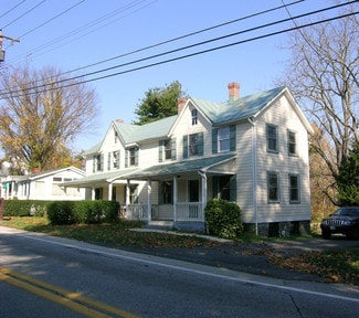 More details for 10913-10921 Falls Rd, Lutherville Timonium, MD - Retail for Sale