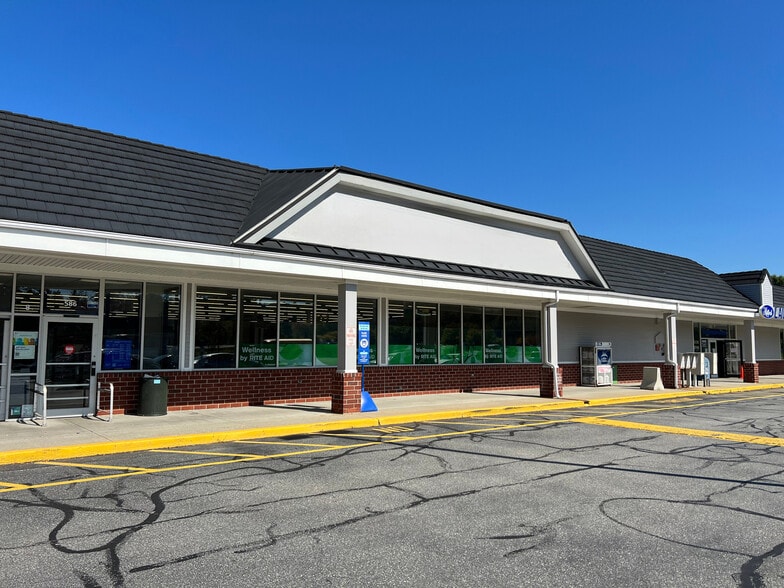 586-614 Nashua Rd, Milford, NH for lease - Building Photo - Image 2 of 10