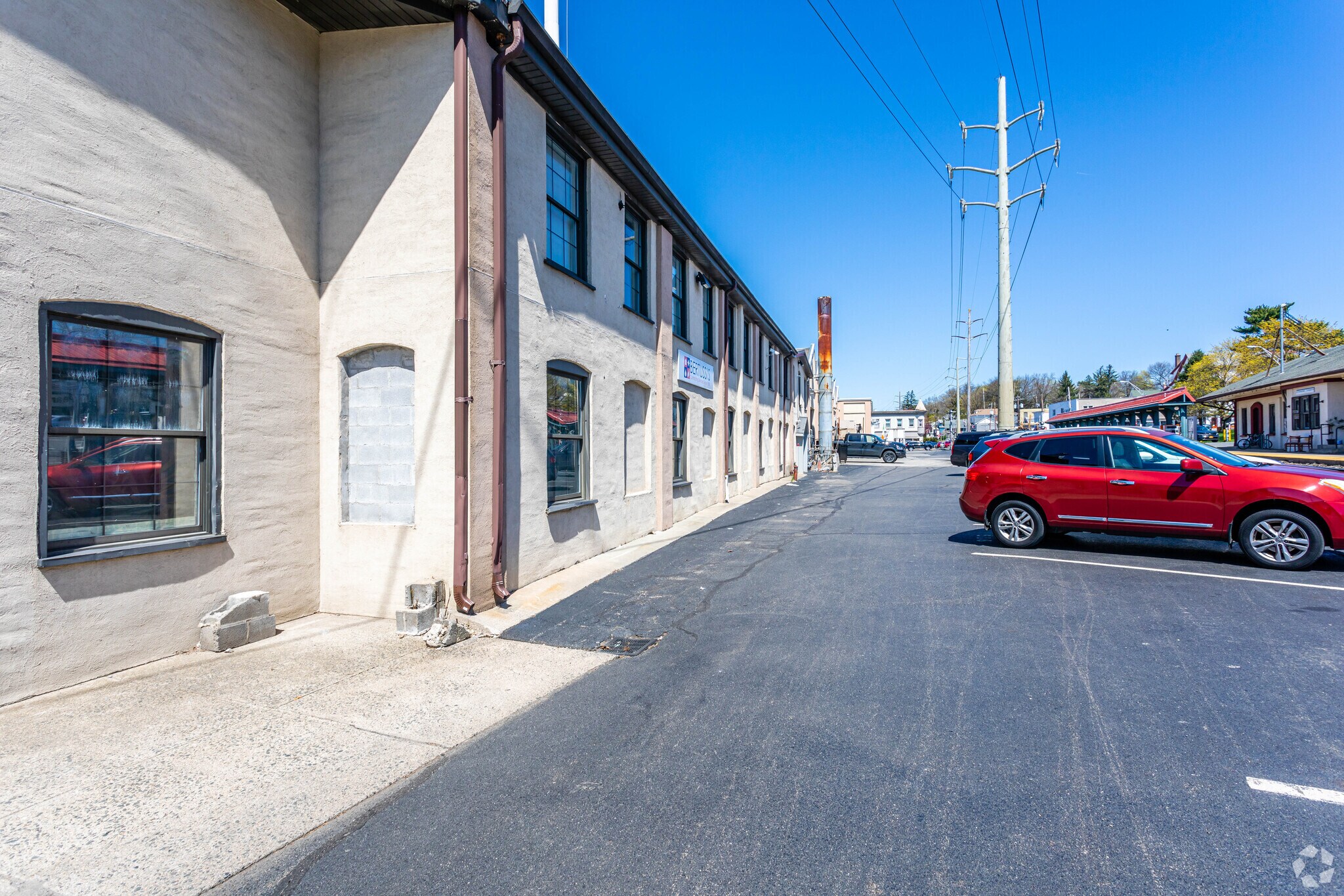 4 E Dexter Plz, Pearl River, NY for lease Building Photo- Image 1 of 2