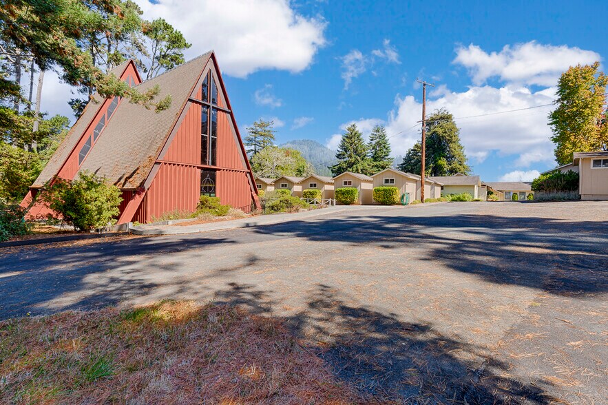 22776 Moscow Road rd, Monte Rio, CA à vendre - Photo du bâtiment - Image 3 de 14