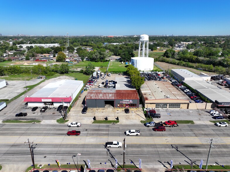 2813 Spencer Hwy, Pasadena, TX à vendre - Photo du b timent - Image 1 de 1