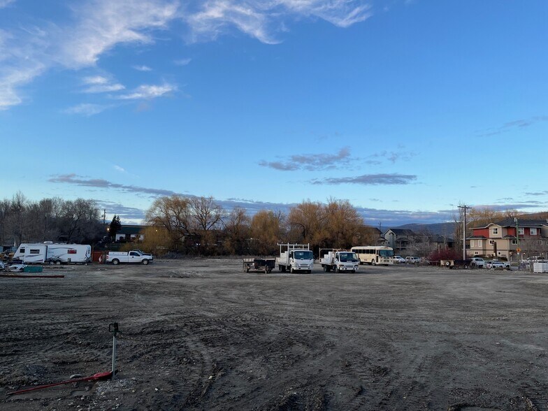 1300 Findlay Rd, Kelowna, BC à vendre - Photo principale - Image 1 de 1