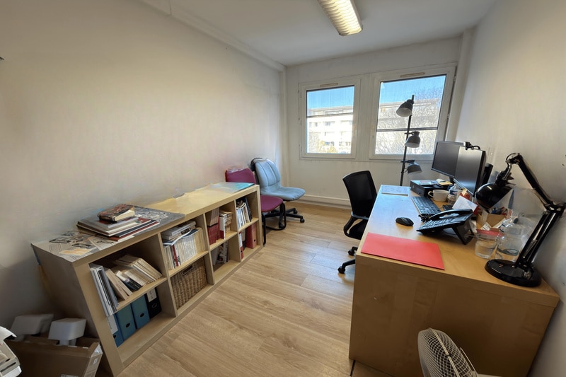 Office in Montpellier for lease - Interior Photo - Image 2 of 4