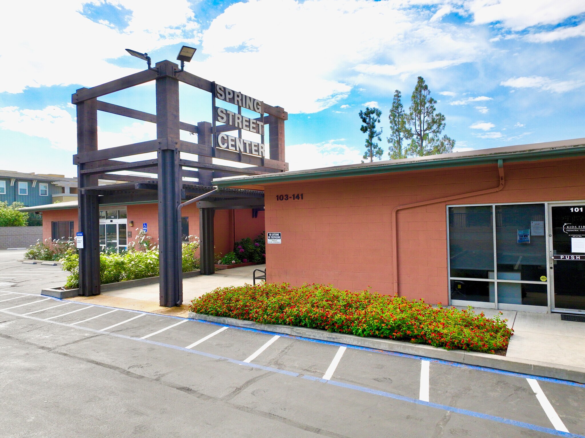 141 Spring St, Claremont, CA for lease Primary Photo- Image 1 of 20